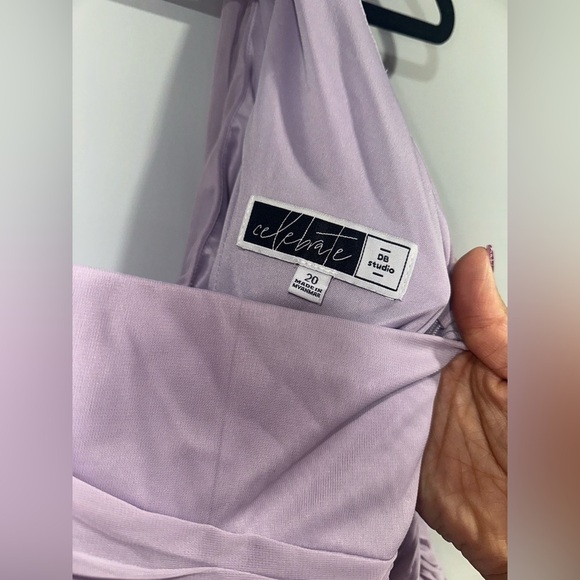 Elegant Lavender Evening Gown - Picture 7 of 7